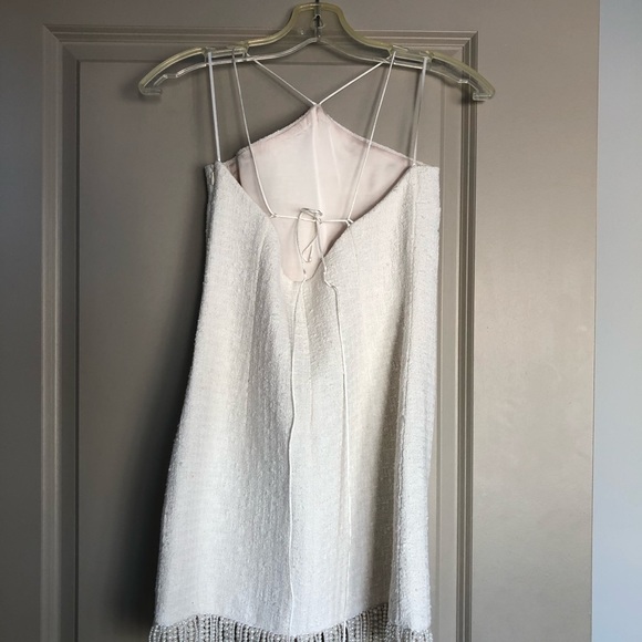 🤍 Pearl textured minidress 🤍 - Picture 5 of 15